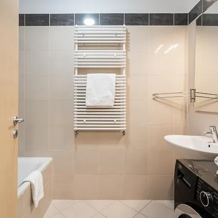 Apartman D16 - Gozsdu Garden - Location By Bqa Budapest