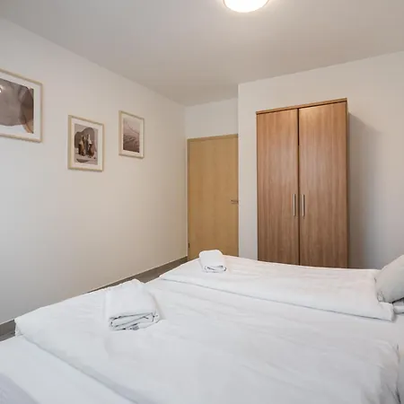 D16 - Gozsdu Garden - Location By Bqa Appartement